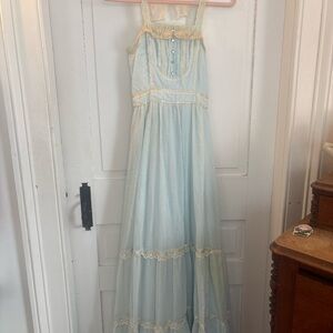 Vintage light Blue Dress with Lace Trim